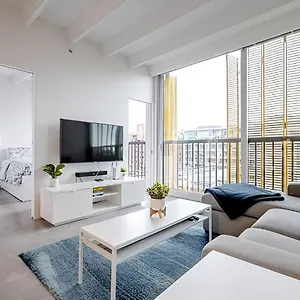 Modern, Bright & 1-bed Downtown Close To Rogers Arena Apartment Vancouver