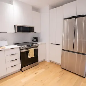 Beautifully Renovated 3br Downtown 2min To Metro Apartment Montreal